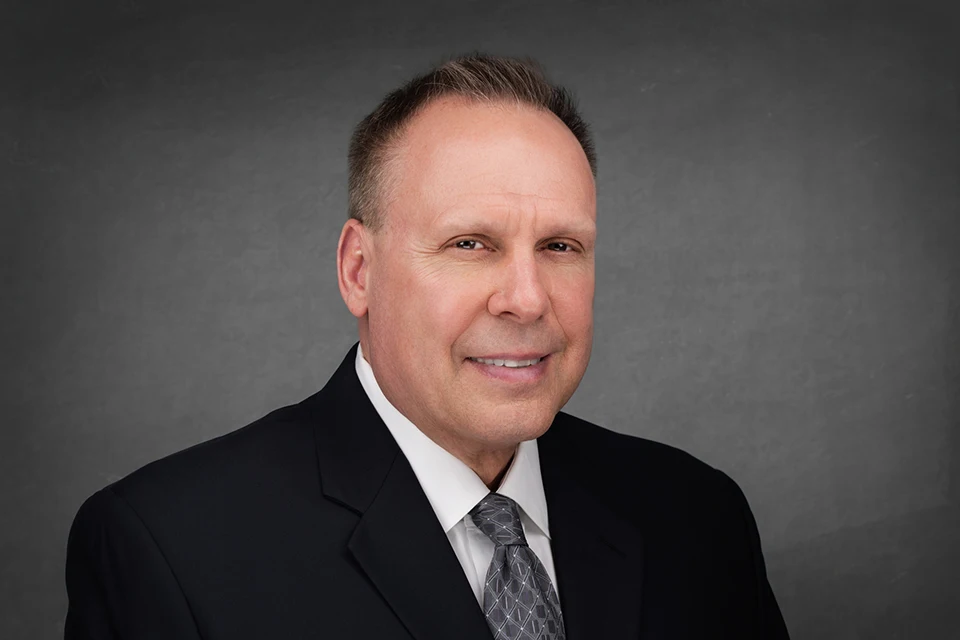 Professional photo of business lender David Satek