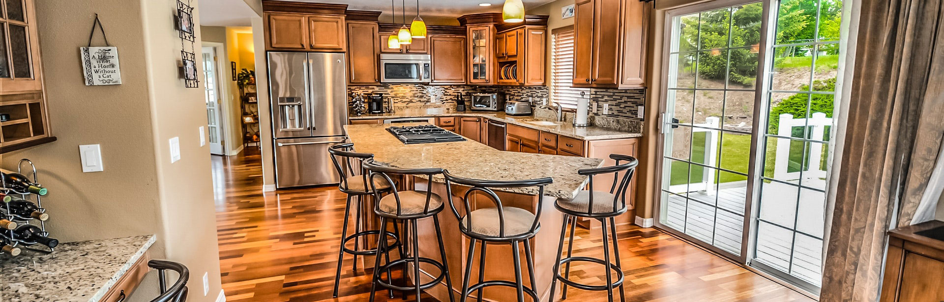 Modern Kitchen with Island and barstools Modern Kitchen with Island and barstools