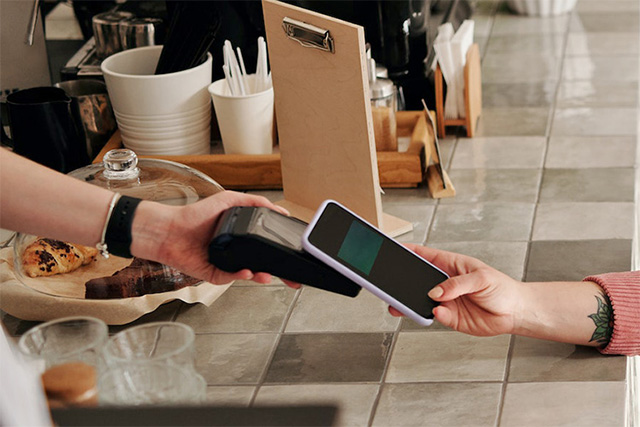 Collect payment by running credit cards Collect payment by running credit cards